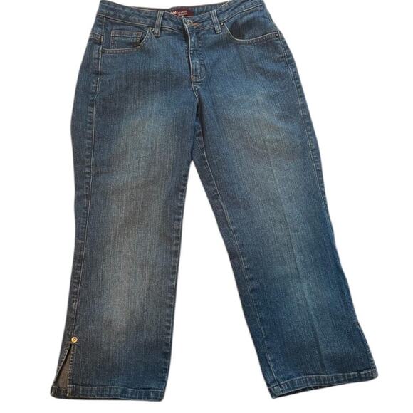 Lee Denim Capri High-Waisted Blue Jeans with Side Slits, Casual Stretch Fit - Picture 2 of 8